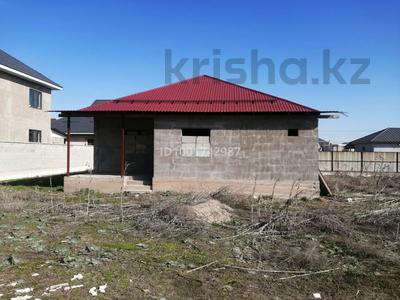 Продажа домов и дачи в Алматинской обл.: Отдельный дом · 4 комнаты · 130 м² · 6 сот., 8 улица квартал — Участок 15 за 30 млн 〒 Отдельный дом · 4 комнаты · 130 м² · 6 сот., 8 улица квартал — Участок 15 за 30 млн 〒 в Казцик