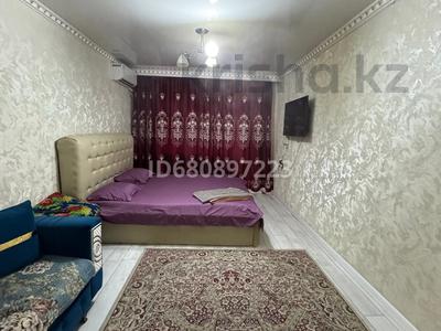 1-бөлмелі пәтер · 35 м² · 3/5 қабат, Маметова 25 — Панфилова, бағасы: 15 000 ₸ в Алматы, Алмалинский р-н
