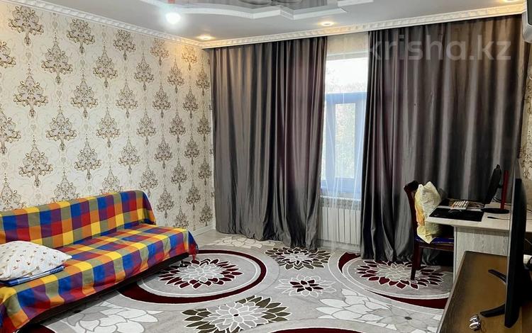 2-комнатная квартира · 75 м² · 3/3 этаж, мкр Нурсат 199 за 250 000 ₸ в Шымкенте, Каратауский р-н — фото 2