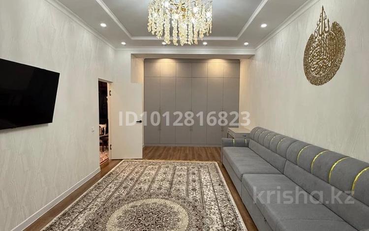 2-бөлмелі пәтер · 98.4 м² · 3/13 қабат, 16-й мкр 85, бағасы: 33 млн ₸ в Актау — фото 2