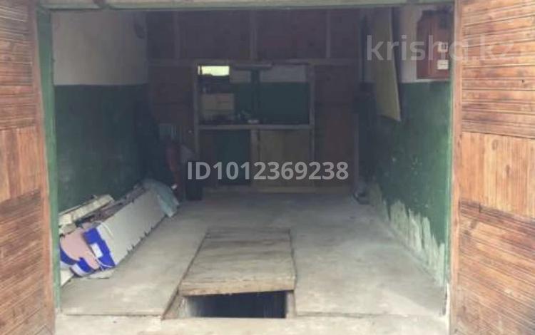 Гараж · 18 м² · Рашидова — Парк не зависимости,Цитадель,старый город, бағасы: 15 000 ₸ в Шымкенте — фото 2