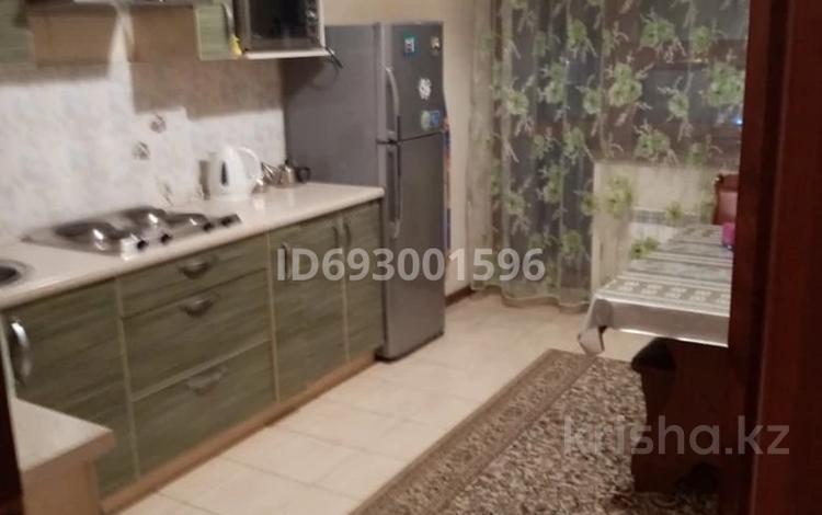 2-комнатная квартира · 75 м² · 3/16 этаж, Республики 9/1 за 20 000 〒 в Астане, Сарыарка р-н — фото 2