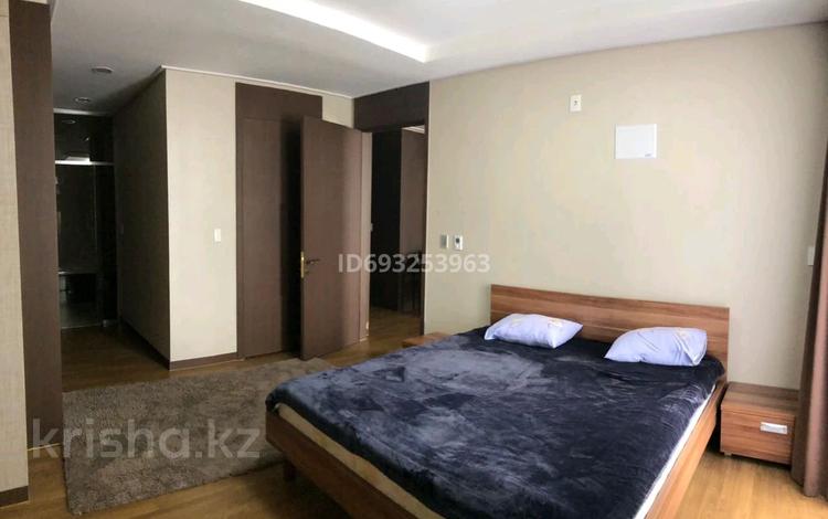 1-бөлмелі пәтер, 70 м², 23/34 қабат сағатына, Кошкарбаева 10/1 — Тауельсиздик, бағасы: 3 000 〒 в Астане, Алматы р-н — фото 2