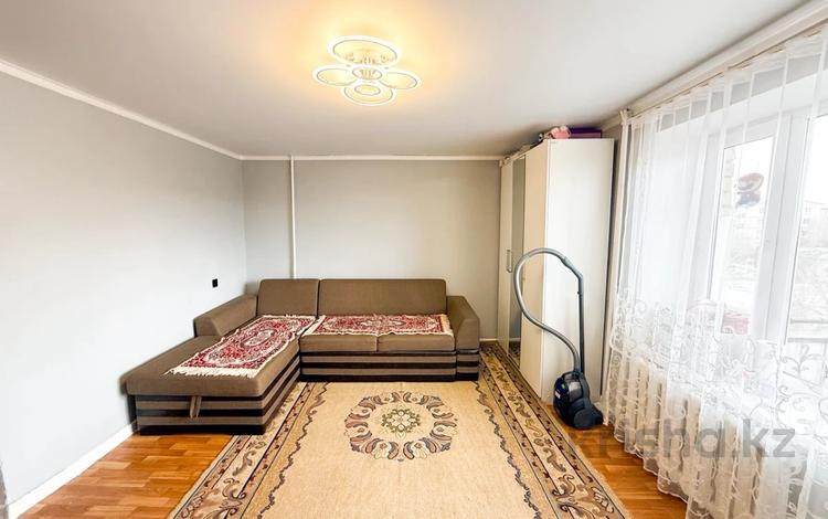 1-бөлмелі пәтер · 34 м² · 4/5 қабат, Самал 11, бағасы: 12.5 млн ₸ в Талдыкоргане, мкр Самал — фото 3