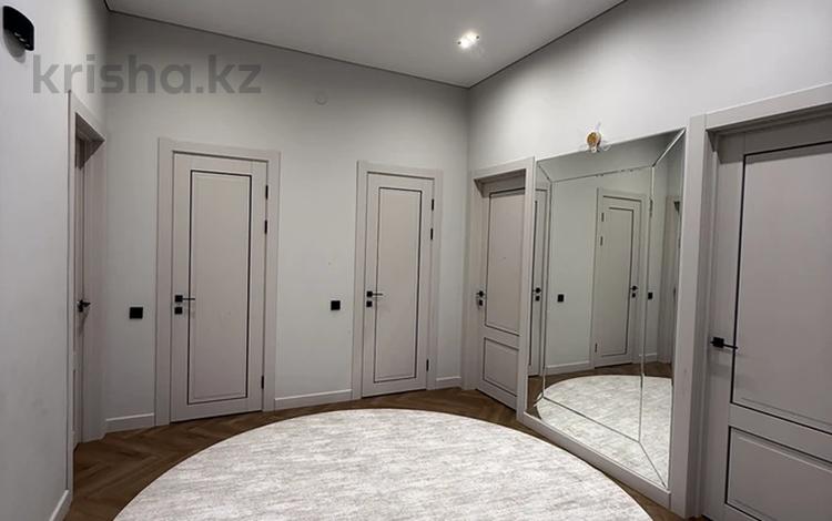 3-комнатная квартира · 115 м² · 1/9 этаж, Абая 244 за 50 млн ₸ в Уральске — фото 2