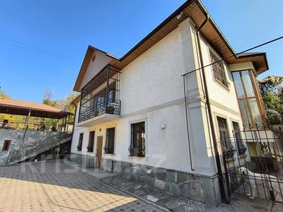 Аренда домов или дач в Алматы: Отдельный дом · 5 комнат · 450 м² · помесячно, мкр Хан Тенгри — Дулати за 1.2 млн 〒 Отдельный дом · 5 комнат · 450 м² · помесячно, мкр Хан Тенгри — Дулати за 1.2 млн 〒 в Алматы, Бостандыкский р-н