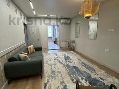 4-комнатная квартира · 87 м² · 1/2 этаж, Ауезова 60 за 25 млн 〒 в Атырау, мкр Жилгородок