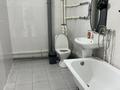 1-комнатная квартира · 58 м² · 2/9 этаж, мкр. Зачаганск пгт, Монкеулы 105 — Жекпе-Жек,Алтындар,СХИ,Көктем торг.дом,Арбат за 11 000 ₸ в Уральске — фото 6