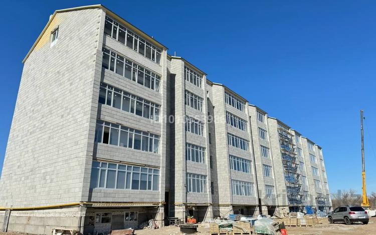 3-бөлмелі пәтер · 99.1 м² · 1/5 қабат, Дины Нурпеисовой 40/2, бағасы: 37.8 млн ₸ в Уральске — фото 2