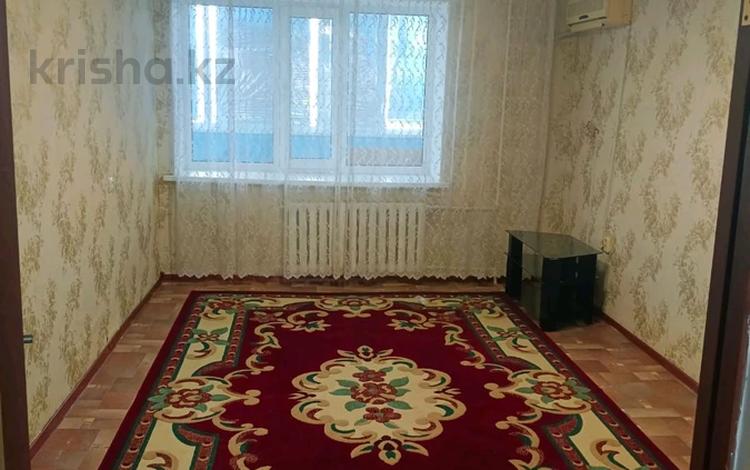 3-комнатная квартира · 60 м² · 5/5 этаж, Старый город, Алтынсарина 35 — Старый город, рядом ЖД Вокзал, остановка Алтынсарина за 100 000 ₸ в Актобе — фото 2