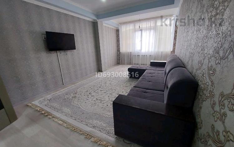 2-бөлмелі пәтер, 70 м², 3/9 қабат ай сайын, 31А мкр 23, бағасы: 130 000 〒 в Актау, 31А мкр — фото 2