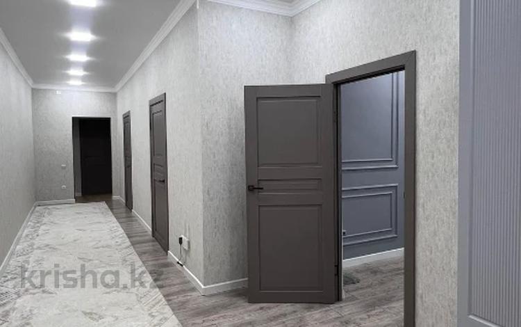 2-комнатная квартира · 111 м² · 5/5 этаж, мкр. Алтын орда, Богенбай Батыра за 29.5 млн ₸ в Актобе — фото 2