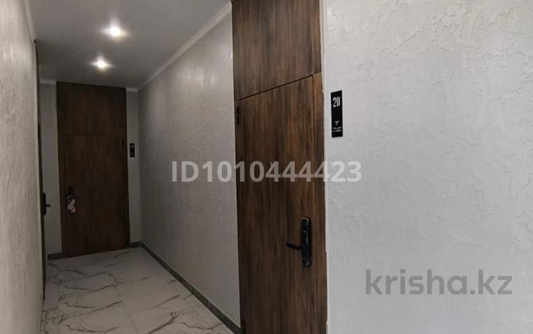 2-бөлмелі пәтер · 58 м² · 8/9 қабат, Валиханова 40 — Район магазина Азия, бағасы: 30.5 млн ₸ в Петропавловске — фото 3