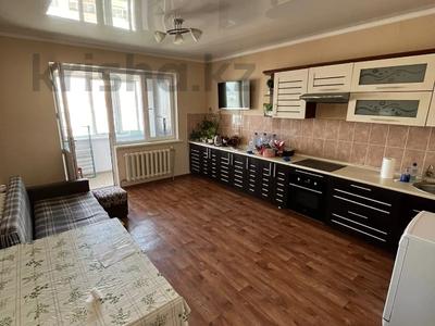 2-комнатная квартира, 74 м², 16/16 этаж, мкр Шугыла, Жуалы за 23 млн 〒 в Алматы, Наурызбайский р-н