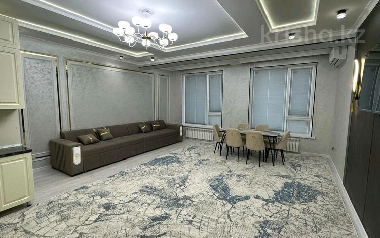 2-бөлмелі пәтер · 77 м² · 14 қабат, Байдибек би стр. 127/7, бағасы: 300 000 〒 в Шымкенте, Абайский р-н — фото 2