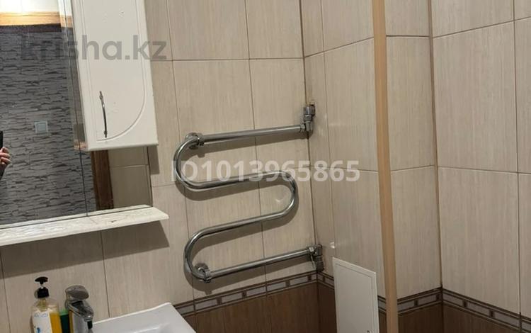 1-комнатная квартира · 45 м² · 4/5 этаж, Айтиева 114 за 15 000 ₸ в Алматы, Алмалинский р-н — фото 2