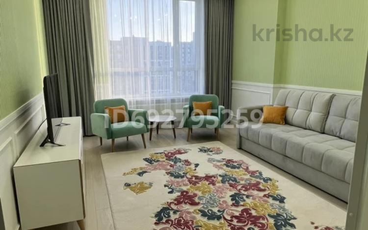 2-комнатная квартира, 65 м², 14/18 этаж помесячно, Асфендиярова 6