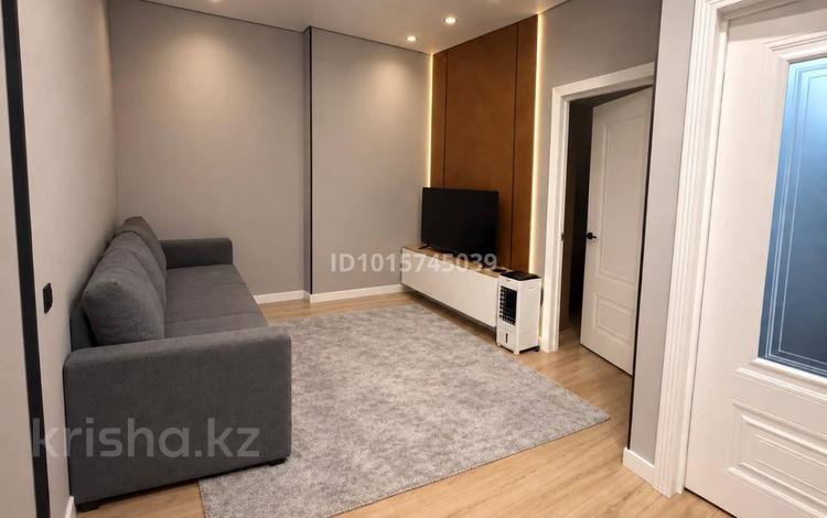 2-комнатная квартира · 40 м² · 1/19 этаж, Проспект Абая 160 за 350 000 ₸ в Алматы, Бостандыкский р-н — фото 2