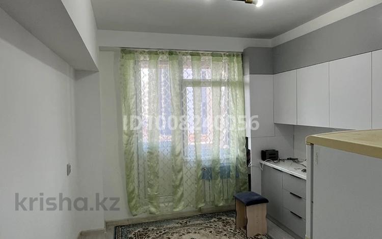 2-бөлмелі пәтер · 65 м² · 2/5 қабат, 16 мкр, бағасы: 130 000 ₸ в Таразе — фото 2