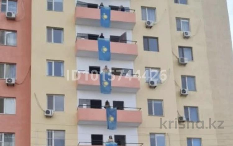 2-бөлмелі пәтер · 74 м² · 14/16 қабат, Алмагүл ш/а., бағасы: 22 млн ₸ в Атырау, мкр. Алмагуль — фото 2