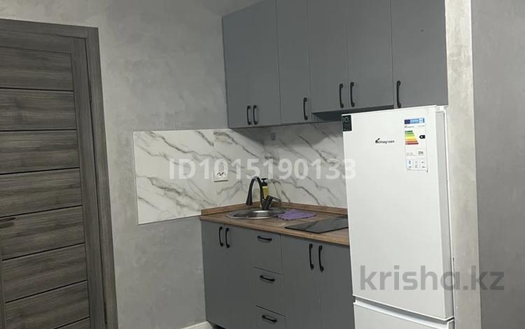 1-комнатная квартира · 28 м² · 1/9 этаж, мкр Шугыла за 200 000 ₸ в Алматы, Наурызбайский р-н — фото 2