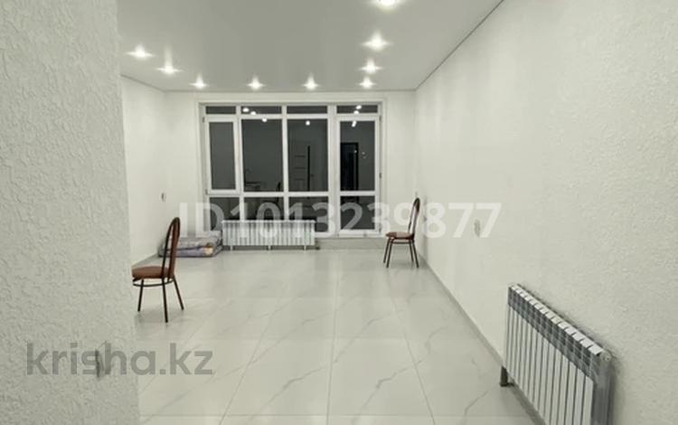 1-комнатная квартира · 35 м² · 2/2 этаж, Северный 1728 — Северный микрорайон за 120 000 ₸ в  — фото 8