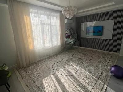 2-бөлмелі пәтер · 70 м² · 1/3 қабат, Алғабас ш/а., Самал, бағасы: 34.6 млн ₸ в Алматы, Алатауский р-н