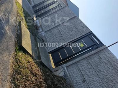 Жеке үй · 2 бөлме · 50 м² · 10 жүзд., Мкрн Самал 5, бағасы: 25 млн ₸ в Ленгере