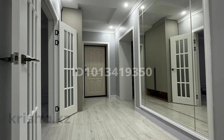 4-бөлмелі пәтер · 110 м² · 2/5 қабат, мкр. Алтын орда 10е корпус 1, бағасы: 50 млн ₸ в Актобе — фото 2