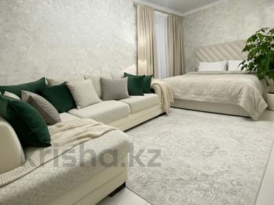 1-комнатная квартира · 33 м² · 3/5 этаж, мкр Новый Город 33а за 1 500 ₸ в Караганде, Казыбек би р-н