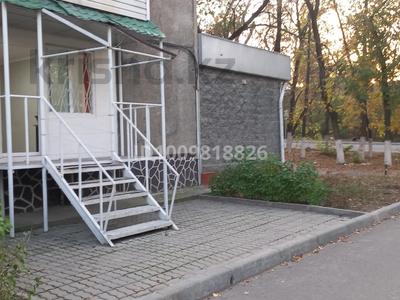 Еркін, кеңселер, дүкендер мен бутиктер, қоймалар, қоғамдық тамақтану орны, сұлулық салондары, ауыл шаруашылығы, монша, қонақ үй және демалыс орындары, медорталықтар мен дәріханалар, білім орталықтары, ойын-сауық · 80 м², бағасы: 47 млн 〒 в Талгаре