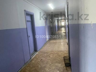 1-комнатная квартира · 14 м² · 5/5 этаж, мкр 8, Ағ жұбановтар 257 — Аққағаз Досжанова көшесінің қиылысы за 3.5 млн ₸ в Актобе