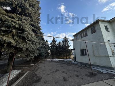 Отдельный дом · 7 комнат · 280 м², Токкулова 1 А — Взаде Газового хозяйства за 180 000 〒 в Узынагаш