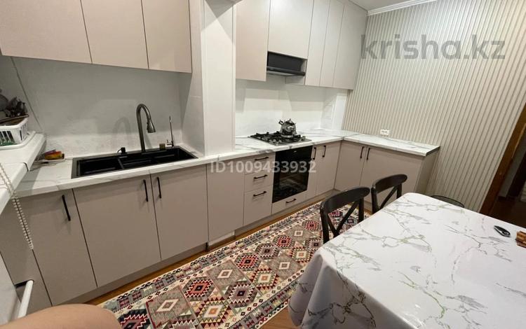 3-комнатная квартира · 71 м² · 1/9 этаж, мкр Аксай-2, ул. Елемесова 56 за 47.5 млн ₸ в Алматы, Ауэзовский р-н — фото 2