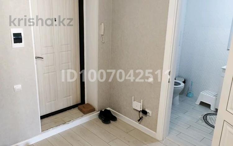 1-бөлмелі пәтер · 45 м² · 1/5 қабат, Алтын орда ш/а. 5К/1 — Школа билим, бағасы: 22 млн ₸ в Актобе, мкр. Алтын орда — фото 19
