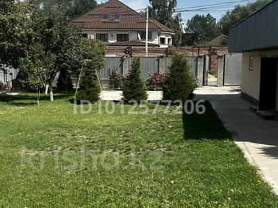 Отдельный дом · 4 комнаты · 130 м² · 9 сот., мкр Акжар — улица Сұлтанбаева за 80 млн ₸ в Алматы, Наурызбайский р-н