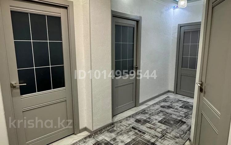 3-комнатная квартира · 73 м² · 5/5 этаж, мкр Нурсая 19 за 27 млн ₸ в Атырау — фото 2