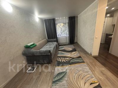 3-комнатная квартира · 52 м² · 1/5 этаж, Сортировка, Жекибаева за 9.5 млн ₸ в Караганде, Алихана Бокейханова р-н