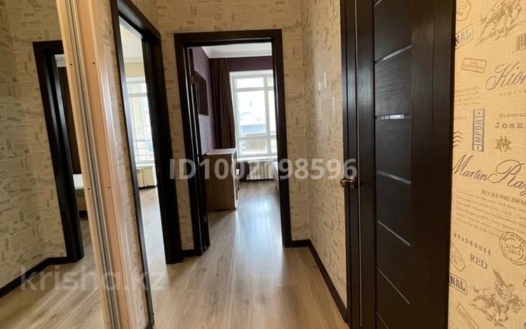 1-комнатная квартира · 41 м² · 3/8 этаж, мкр Пригородный 33/2 за 220 000 ₸ в Астане, Есильский р-н — фото 2
