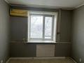 2-бөлмелі пәтер · 54 м² · 2/6 қабат, 4 ш/а 31, бағасы: 18 млн ₸ в Уральске, мкр 4 — фото 15