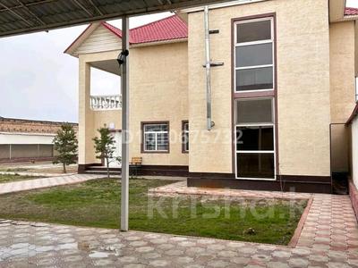 Жеке үй · 5 бөлме · 300 м², Иассы 67/10, бағасы: 70 000 ₸ в Туркестане