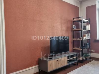 2-комнатная квартира · 52 м² · 4/4 этаж, Абая 27 — Тулебаева за 65 млн ₸ в Алматы, Медеуский р-н