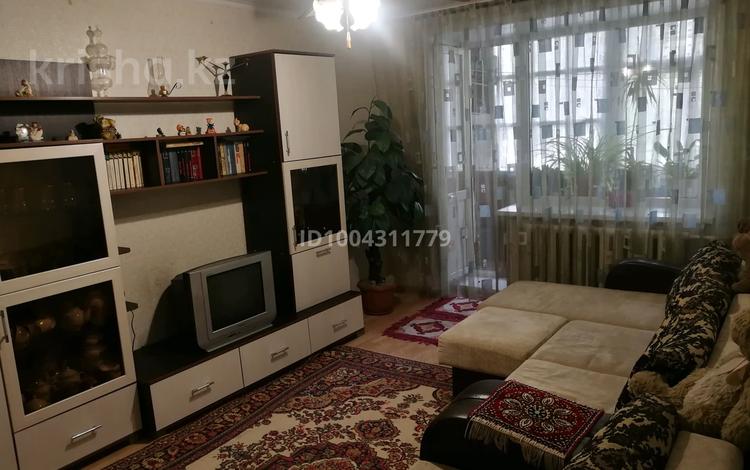 3-комнатная квартира · 56.7 м² · 1/5 этаж, Акана серэ 154 — Школа № 6 за 19 млн ₸ в Кокшетау — фото 2