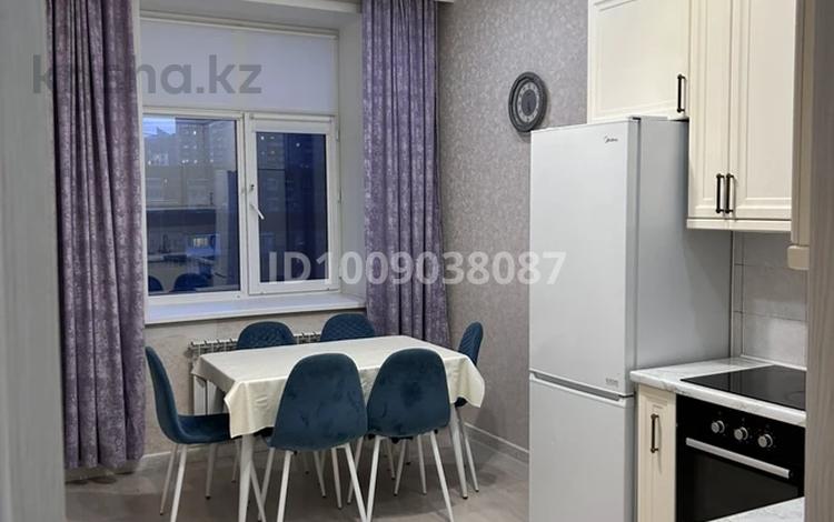2-комнатная квартира · 63 м² · 5/10 этаж, мкр Юго-Восток, Мкр.Степной 3 за 250 000 〒 в Караганде, Казыбек би р-н — фото 13