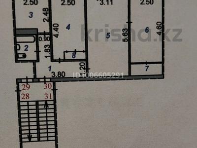 3-комнатная квартира · 57.2 м² · 3/5 этаж, мкр Новый Город, Ерубаева 33а за 23 млн ₸ в Караганде, Казыбек би р-н