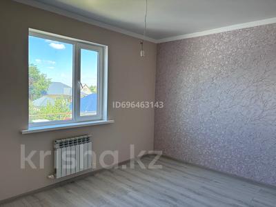 Отдельный дом · 4 комнаты · 180 м² · 8 сот., мкр Жана Орда, Токсанова — Яблоневая за 70 млн 〒 в Уральске