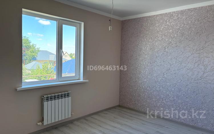 Отдельный дом · 4 комнаты · 180 м² · 8 сот., мкр Жана Орда, Токсанова — Яблоневая за 65 млн ₸ в Уральске — фото 2