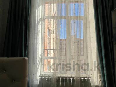 2-комнатная квартира · 65 м² · 8/10 этаж, мкр Юго-Восток, Микрорайон Байкена Ашимова 21 за 38.9 млн ₸ в Караганде, Казыбек би р-н