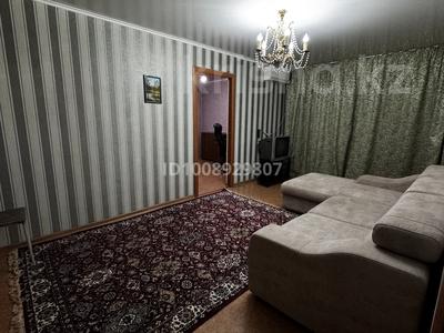 3-комнатная квартира · 67 м² · 2/5 этаж, 15-й микрорайон, 15-й микрорайон 1 за 250 000 ₸ в Шымкенте, Аль-Фарабийский р-н