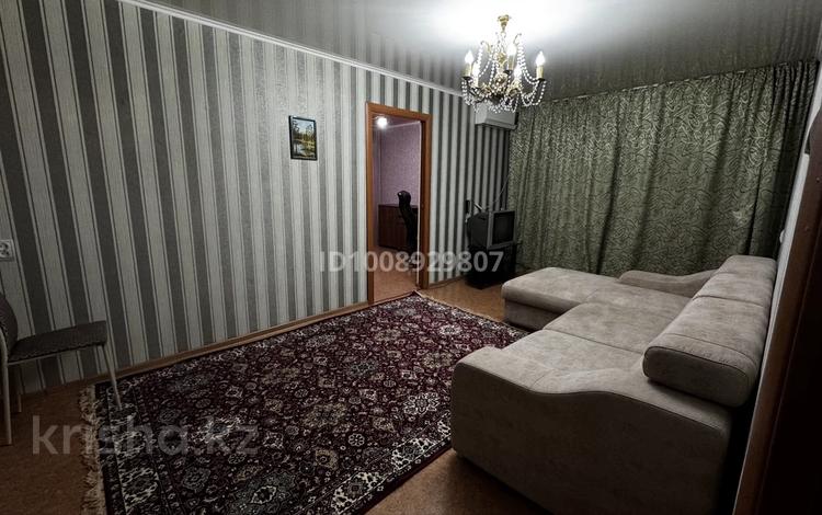 3-комнатная квартира · 67 м² · 2/5 этаж, 15-й микрорайон, 15-й микрорайон 1 за 250 000 ₸ в Шымкенте, Аль-Фарабийский р-н — фото 2